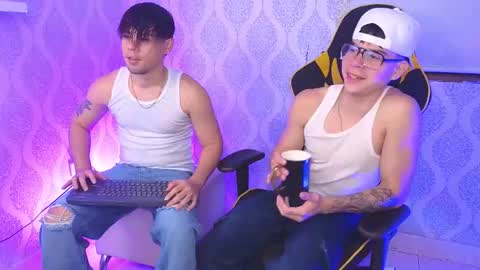 Snapshot of the_dean_boy chatting on October 17, 7:33 am Ithan and Leo online show from October 17, 7:33 am
