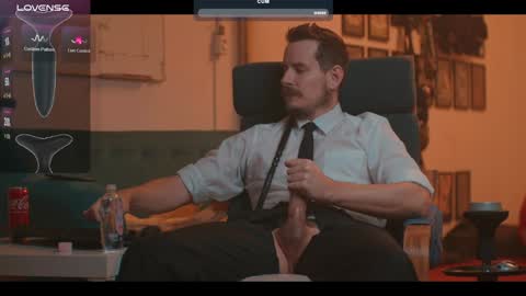 Snapshot of the_dilf chatting on January 4, 12:49 pm The DILF -  online show from January 4, 12:49 pm