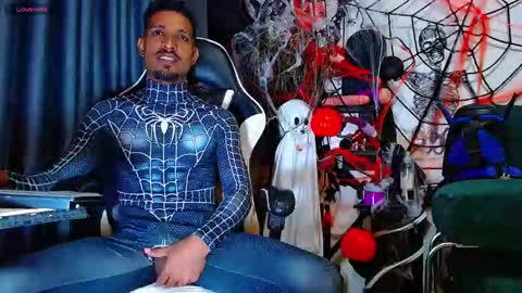 the dog lian online show from November 1, 2:30 pm