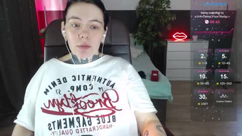 the_ice_owl online show from March 28, 7:08 am