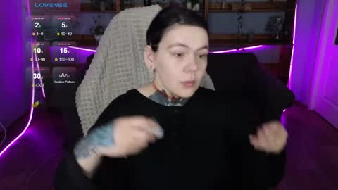 the_ice_owl online show from April 15, 3:02 am