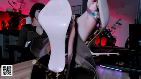 Goddess Misha online show from June 9, 9:15 pm