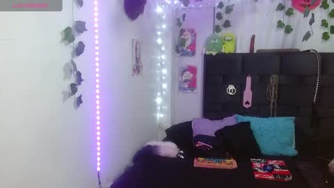 the_lesbian_game online show from April 30, 6:14 pm