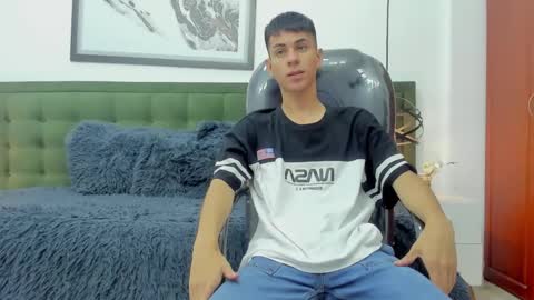   T H E    M A R K   K I N G online show from November 29, 5:49 pm