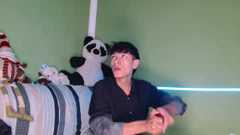 Snapshot of the_muderer chatting on December 18, 6:25 pm murderer online show from December 18, 6:25 pm