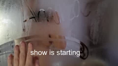 Anna online show from March 29, 9:04 pm