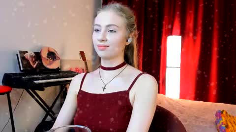 Ally    STREAMING ON TWITCH NOW Check my Twitter for updates online show from February 22, 4:40 pm