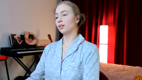 Ally    STREAMING ON TWITCH NOW Check my Twitter for updates online show from March 11, 5:35 pm