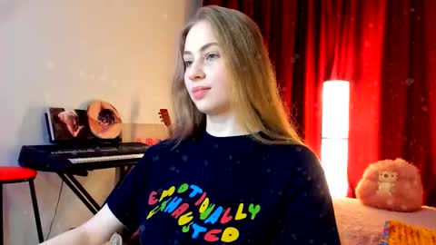 Ally    STREAMING ON TWITCH NOW Check my Twitter for updates online show from December 5, 8:05 pm