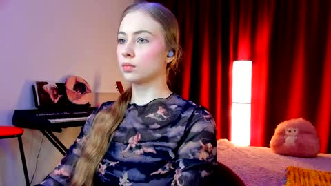 Ally    STREAMING ON TWITCH NOW Check my Twitter for updates online show from March 30, 12:00 am