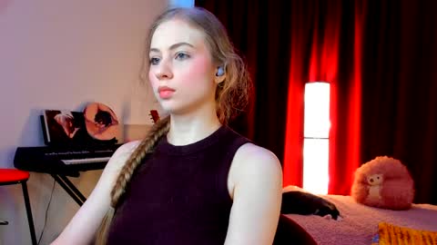 Ally    STREAMING ON TWITCH NOW Check my Twitter for updates online show from April 1, 5:41 am