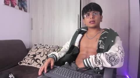 Snapshot of the_weed_guys chatting on September 25, 3:54 am Danny online show from September 25, 3:54 am