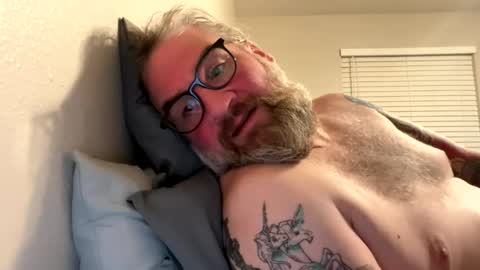 Snapshot of thealancross chatting on March 3, 7:47 am thealancross online show from March 3, 7:47 am