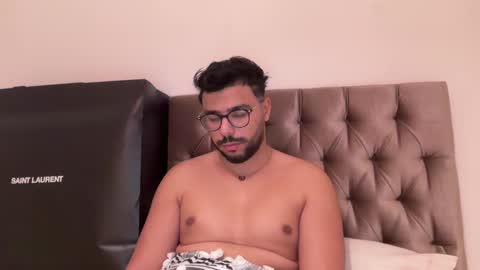 Snapshot of thearabboy98 chatting on January 22, 8:38 pm thearabboy98 online show from January 22, 8:38 pm