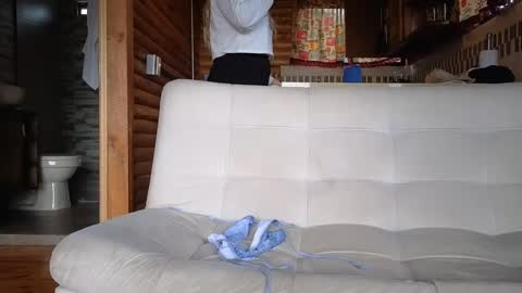 theauroramae -  online show from February 4, 6:38 pm