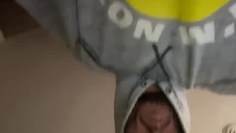 theauroravee online show from November 7, 10:37 am