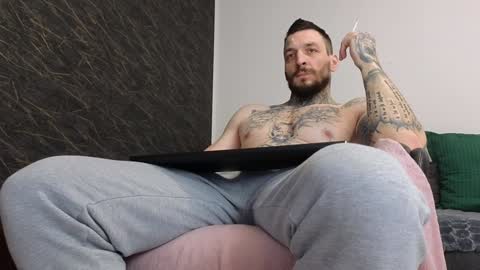 John online show from February 7, 8:01 am