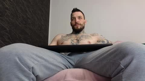 John online show from February 14, 8:10 am