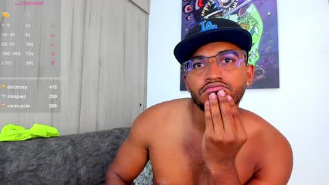 theblack_frank online show from February 1, 4:11 pm