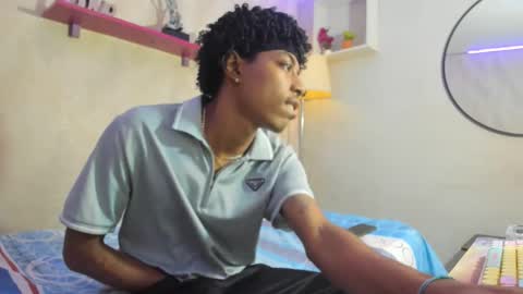 Snapshot of theblackflavor chatting on February 24, 6:17 pm Flavor online show from February 24, 6:17 pm