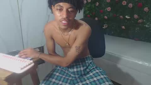 Snapshot of theblackflavor chatting on February 28, 12:55 am Flavor online show from February 28, 12:55 am