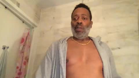 Snapshot of theblacklordmaster chatting on December 16, 12:49 pm theblacklordmaster online show from December 16, 12:49 pm