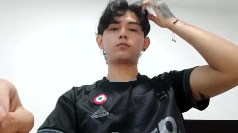 thebluesky_18 online show from October 24, 12:30 am