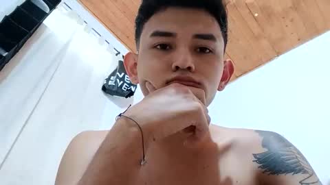 thebluesky_18 online show from November 27, 11:34 am