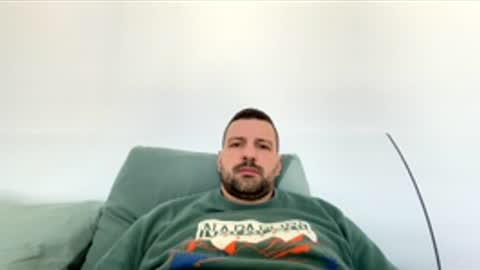 Snapshot of thebrokersenior chatting on February 2, 10:25 am thebrokersenior online show from February 2, 10:25 am