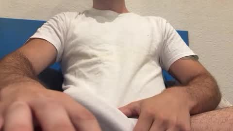 Snapshot of thebulge_b0y chatting on July 25, 10:24 am thebulge_b0y online show from July 25, 10:24 am