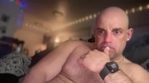 Snapshot of thebuzz777 chatting on February 20, 10:27 am theBuzz777 online show from February 20, 10:27 am