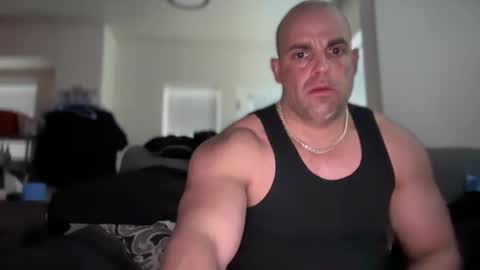 Snapshot of thebuzz777 chatting on March 6, 12:10 am theBuzz777 online show from March 6, 12:10 am