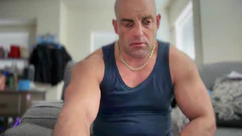 Snapshot of thebuzz777 chatting on March 7, 9:27 pm theBuzz777 online show from March 7, 9:27 pm