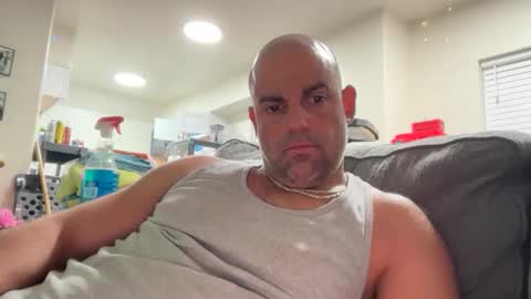 Snapshot of thebuzz777 chatting on November 14, 6:56 am theBuzz777 online show from November 14, 6:56 am