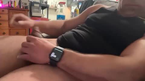 Snapshot of thebuzz777 chatting on January 17, 4:33 pm theBuzz777 online show from January 17, 4:33 pm