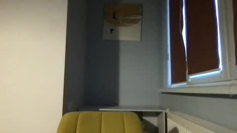 Snapshot of thecrystal chatting on December 3, 12:38 pm Crystal online show from December 3, 12:38 pm