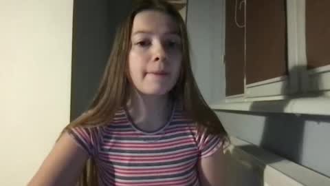 Snapshot of thecrystal chatting on February 2, 3:39 pm Crystal online show from February 2, 3:39 pm