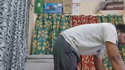 thecuteboyy online show from May 13, 4:04 pm