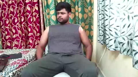 Snapshot of thecuteboyy chatting on July 10, 2:49 am thecuteboyy online show from July 10, 2:49 am