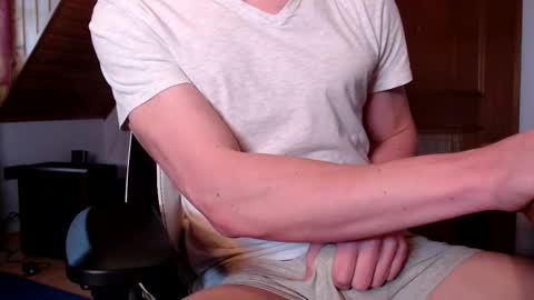 Snapshot of thedome372 chatting on January 11, 10:53 am thedome372 online show from January 11, 10:53 am