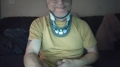 Snapshot of thee_lone_boner chatting on October 1, 8:37 pm Alpha online show from October 1, 8:37 pm