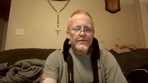 Snapshot of thee_lone_boner chatting on October 20, 9:54 am Alpha online show from October 20, 9:54 am