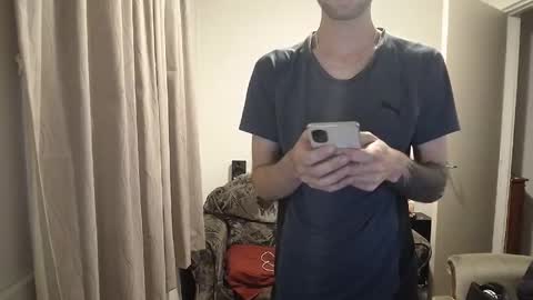 Snapshot of thee_ricky_lee chatting on February 18, 7:37 am RickyLee online show from February 18, 7:37 am