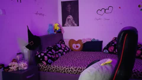 TheFarmergirl online show from November 6, 6:58 am