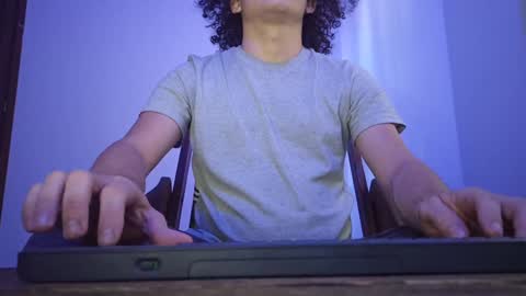 Seb online show from December 3, 7:11 pm