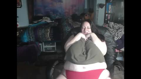 Snapshot of thefleshcanvas chatting on October 18, 4:26 am Sitara Mune online show from October 18, 4:26 am