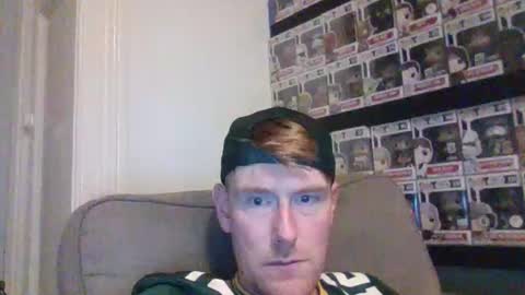 Snapshot of thegingerjim chatting on October 22, 12:22 am thegingerjim online show from October 22, 12:22 am