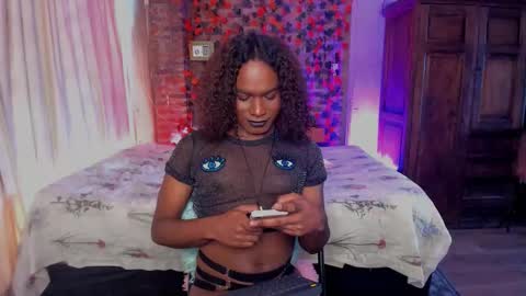 Goldie online show from December 17, 5:41 pm