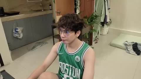 Green online show from December 13, 8:04 pm