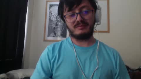 Snapshot of theguitarmistery chatting on November 1, 6:32 pm theguitarmistery online show from November 1, 6:32 pm